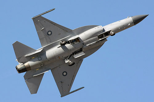 中巴聯合研制與生產的梟龍戰斗機 中巴聯合研制與生產的梟龍戰斗機