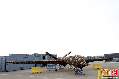 ����ǰ�Ɍ��麣��չ��չ��ģ�͵������o�˙C���ڽ��꺽չ���Ԍ��չ��11��8�գ�ԓ�C�ѽ�(j��ng)�M�b�ꮅͣ����չƺ�ϡ�ԓ��o�˙C���к����I(y��)���³ɶ��w�C�O(sh��)Ӌ�о������ƣ�ԓ�C�b��һ�_100�R�������l(f��)�әC���߂�ȫ����ƽ݆ʽ�𽵺��w��������������w�����_1100�������m(x��)���r�g��20��С�r���ɔy�����N�ɲ졢��������/�y�ࡢ��ӌ����O(sh��)�估С�Ϳյش���������Ɉ�(zh��)�бO(ji��n)ҕ���ɲ鼰���ع����΄�(w��)���΄�(w��)��Ҳ�����ھS��(w��n)�����֡�߅��Ѳ߉�ȡ�犷� �z �DƬ��Դ��CFPҕ�X�Ї� 