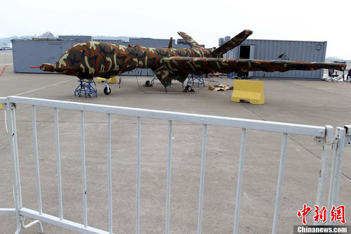 ����ǰ�Ɍ��麣��չ��չ��ģ�͵������o�˙C���ڽ��꺽չ���Ԍ��չ��11��8�գ�ԓ�C�ѽ�(j��ng)�M�b�ꮅͣ����չƺ�ϡ�ԓ��o�˙C���к����I(y��)���³ɶ��w�C�OӋ�о������ƣ�ԓ�C�b��һ�_100�R�������l(f��)�әC���߂�ȫ����ƽ݆ʽ�𽵺��w��������������w�����_1100�������m(x��)���r�g��20��С�r���ɔy�����N�ɲ졢��������/�y�ࡢ��ӌ����O�估С�Ϳյش���������Ɉ�(zh��)�бO(ji��n)ҕ���ɲ鼰���ع����΄յ��΄գ�Ҳ�����ھS��(w��n)�����֡�߅��Ѳ߉�ȡ�犷� �z �DƬ��Դ��CFPҕ�X�Ї� 