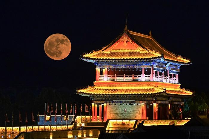 2025年度“最低滿月”現身天宇