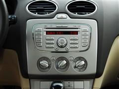 汽車之家 長安福特 福克斯 1.8 at時尚型