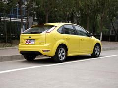 空間偏小/性能滿意 福克斯兩廂體驗(yàn)點(diǎn)評(píng)