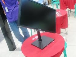 獨家首爆 廉價廣視角三星P2380到貨現場拆箱