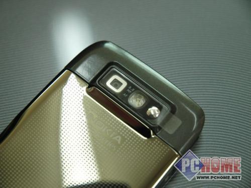 點擊查看本文圖片 諾基亞 E71 - 絕對受歡迎 2000元中端智能手機推薦