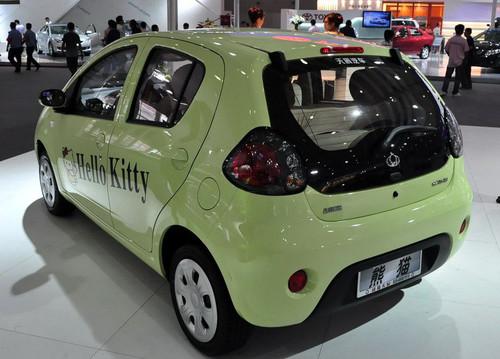 售價(jià)3.98萬(wàn)元 熊貓1.0L成都車(chē)展亮相