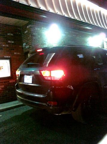 明年1月發(fā)布 新一代大切諾基路試曝光 汽車之家 明年1月發(fā)布 新一代大切諾基路試曝光 汽車之家