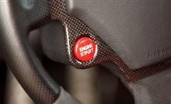 ����ײ���� �W��R8����������Scuderia