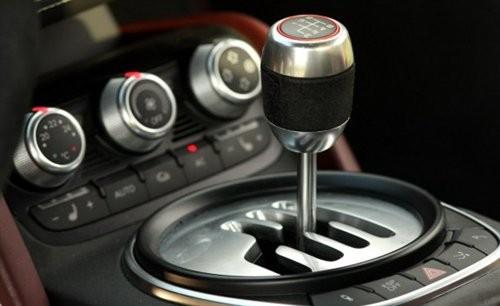 彗星撞地球 奧迪R8單挑法拉利Scuderia