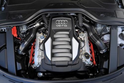 豪華車的準則 海外試駕2011款奧迪A8