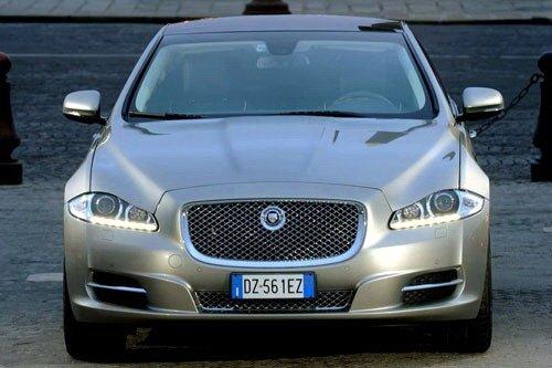 挑戰奢華極限 捷豹XJ3.0D決戰寶馬730D 汽車之家 挑戰奢華極限 捷豹XJ3.0D決戰寶馬730D 汽車之家