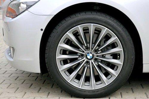 挑戰奢華極限 捷豹XJ3.0D決戰寶馬730D 汽車之家 挑戰奢華極限 捷豹XJ3.0D決戰寶馬730D 汽車之家