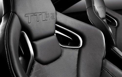 向保時捷發起挑戰!試駕奧迪新一代TT RS 汽車之家 向保時捷發起挑戰!試駕奧迪新一代TT RS 汽車之家