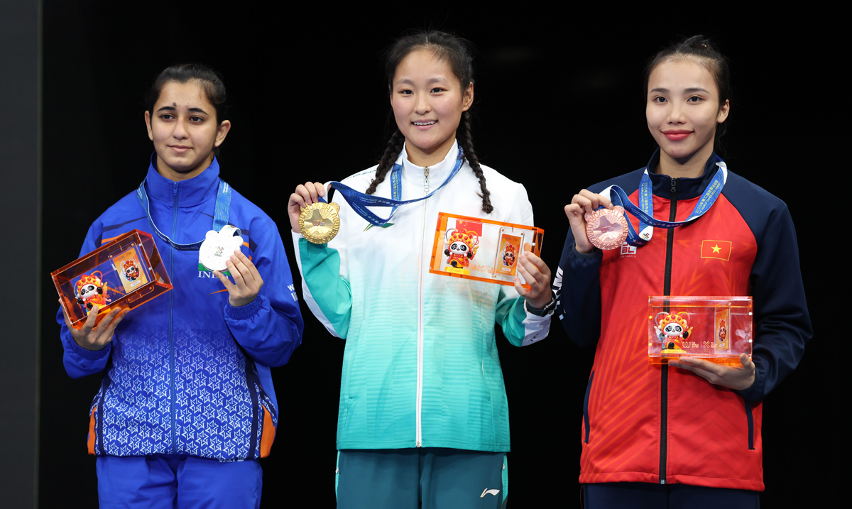 中國選手陳夢粵奪得武術散打女子52公斤級冠軍